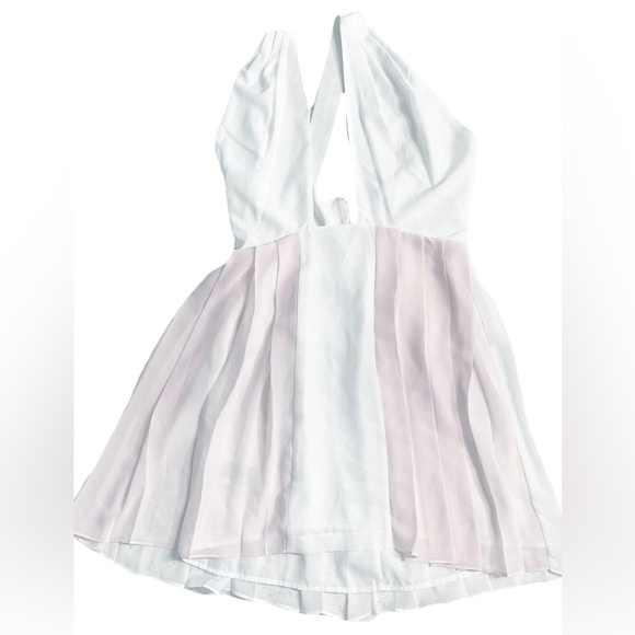 BCBGGeneration White Pink Pleated Halter Mini Dress Women’s Sz 6 Cocktail Party - Picture 2 of 7